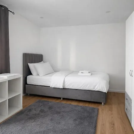 Frankfurt West Airport Apartment Kelsterbach